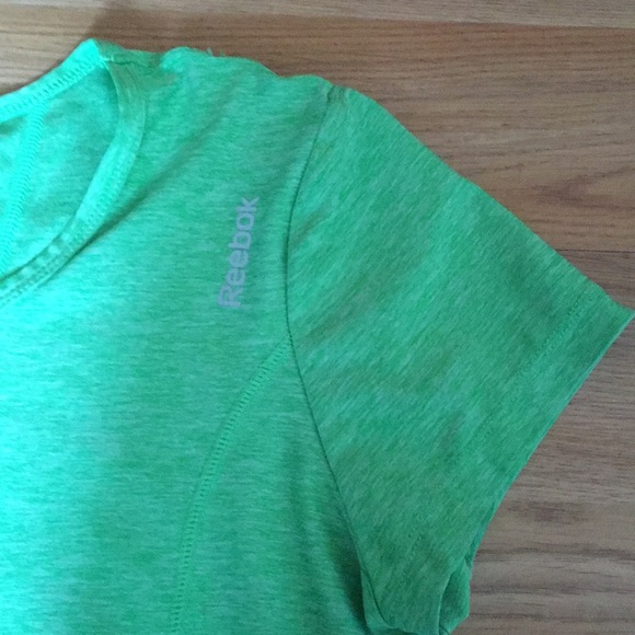 Reebok Shirt - Picture 2 of 4